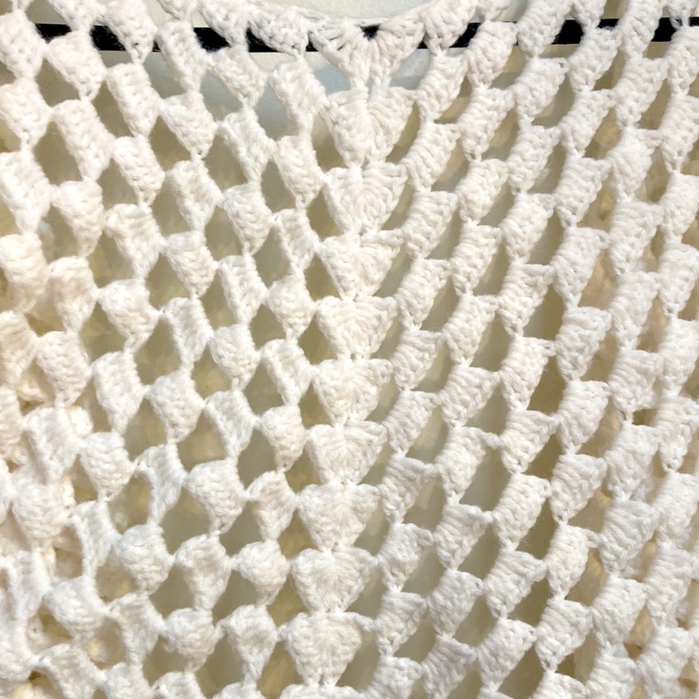 Boho Handmade Crochet Shells Shawl, White w/Tassles  Loose XL - Picture 3 of 4